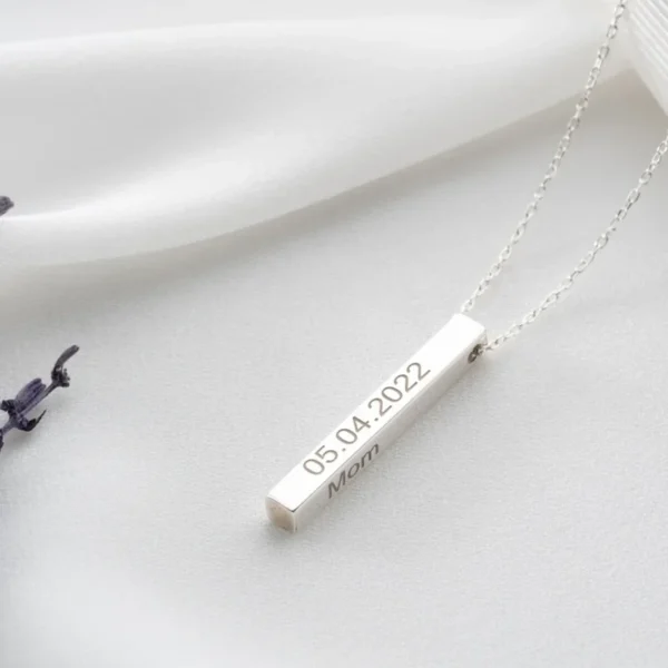Collier barre verticale en acier inoxydable argenté