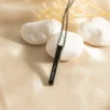 Collier barre verticale en acier inoxydable - Noir