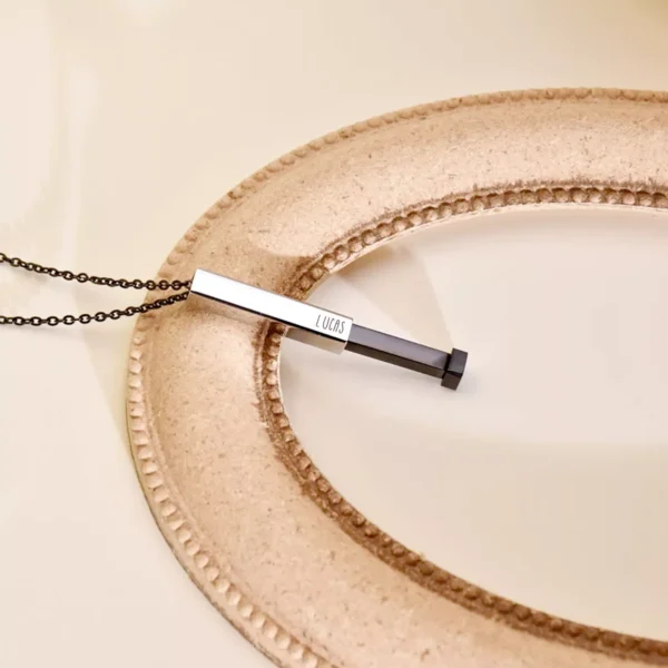 Collier en acier inoxydable noir à message caché – Image 2