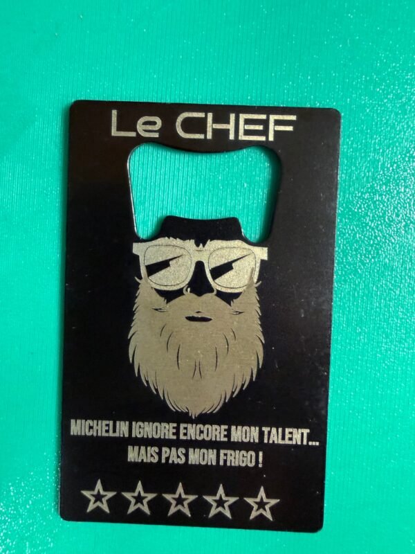 Ouvre-bouteille carte de crédit noire