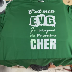 T-shirt vert floqué pour un enterrement de vie de garçon