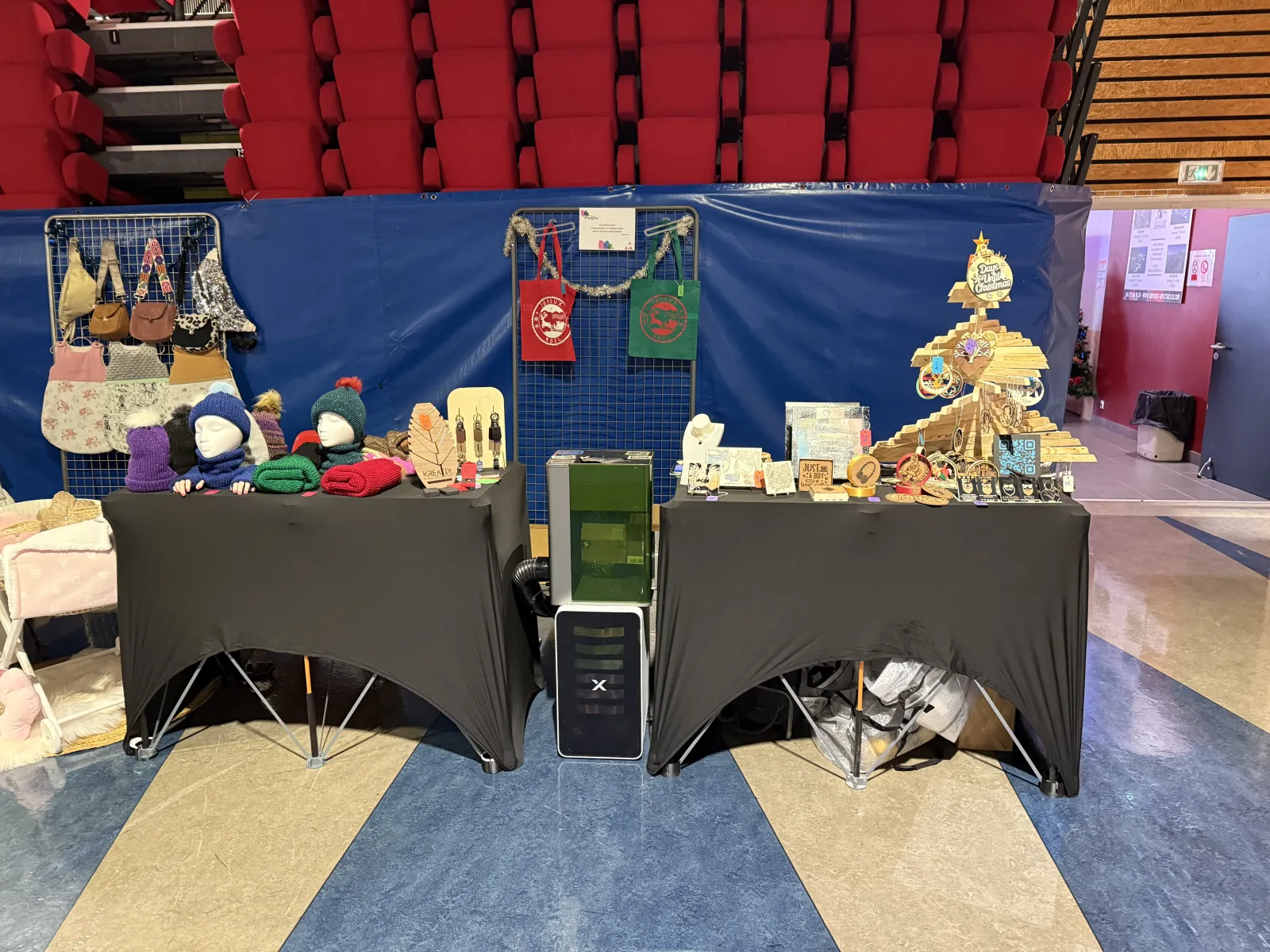 Notre stand sur un marche de Noel