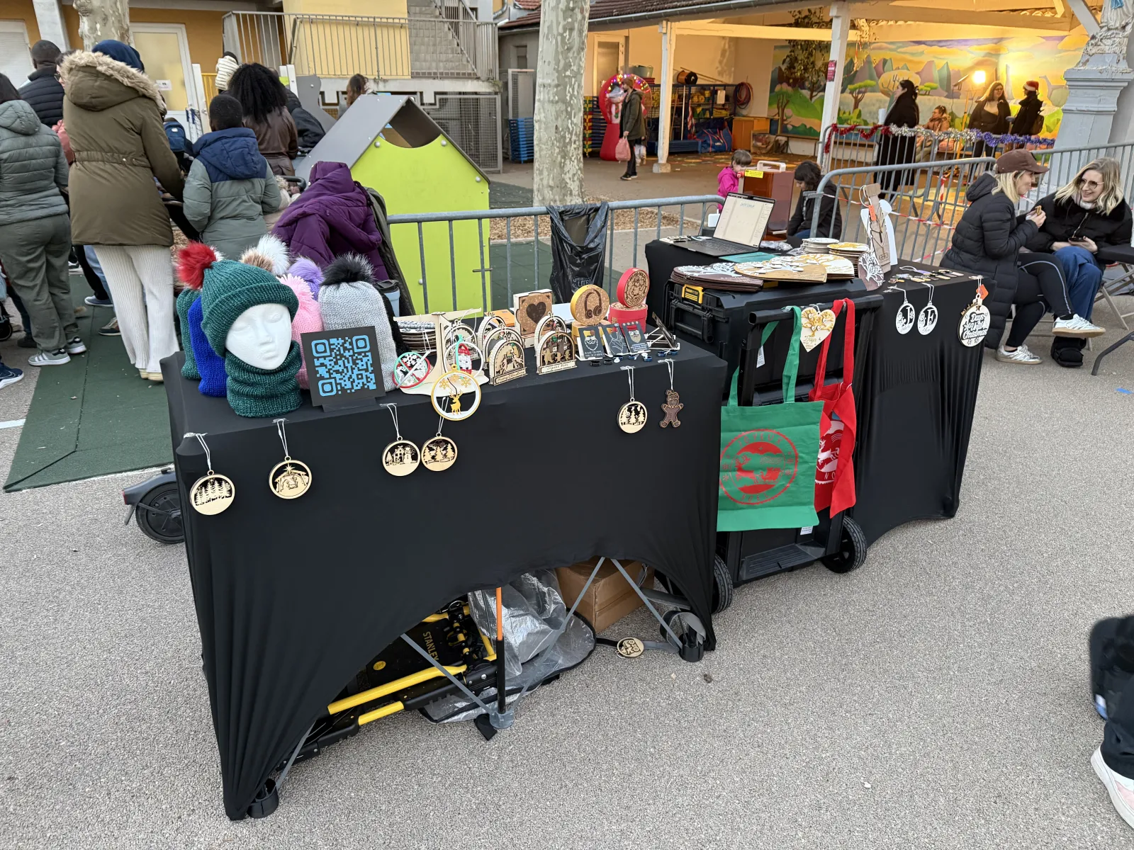 Le stand KreativPM et ses objets personnalises